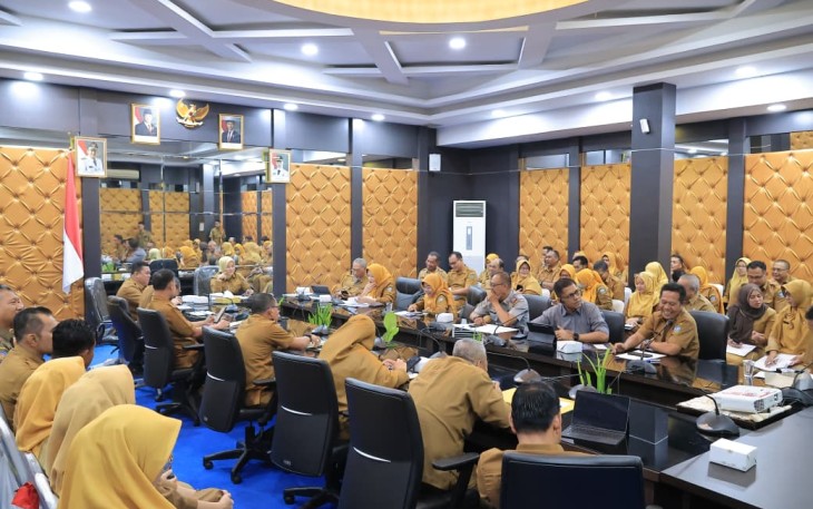 Wabup Bintan Deby Maryanti Minta OPD Kerja Keras Capai Target