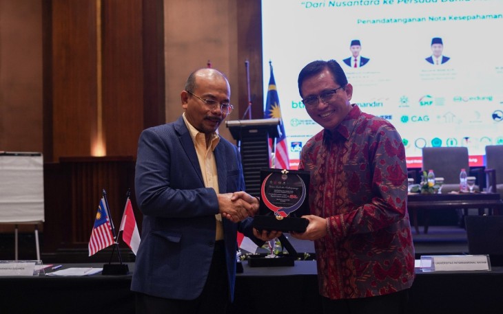 Dirjen Bina Bangda Kemendagri Restuardy Daud menandatangani MoU tentang Percepatan Penyediaan Rumah Bagi Masyarakat Berpenghasilan Rendah