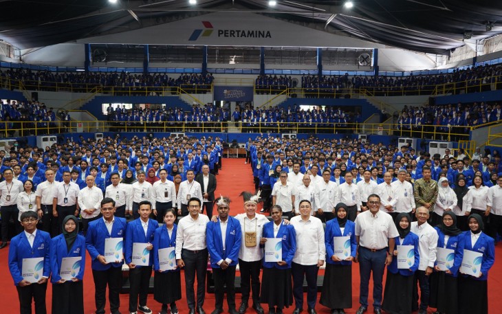 Siapkan Talenta untuk Menghadapi Trilema Energi, UPER Lantik 1.400 Mahasiswa dan Naikkan Beasiswa 30% di 2025