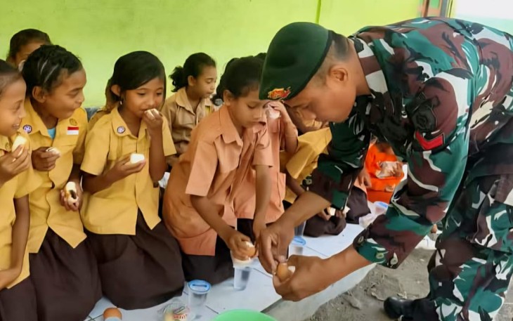 Telur rebus Satgas Yonarmed 12 Kostrad 