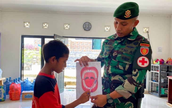 Edukasi kesehatan gigi anak-anak perbatasan 