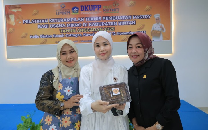 Ketua TP PKK Bintan Hafizha Rahmadhani Buka Pelatihan Keterampilan Pembuatan Pastry Bagi UMKM Sektor Kuliner