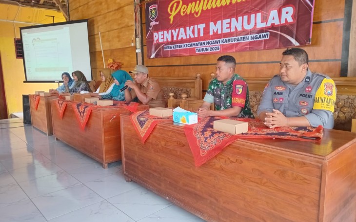 Penyuluhan Penyakit Menular dan Pernikahan Dini di Desa Kerek