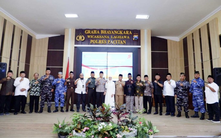 Doa bersama lintas agama HUT Bhayangkara Ke-79 di Kabupaten Pacitan 