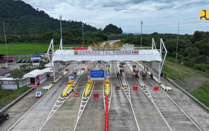 Gerbang Jalan Tol Padang-Sicincin
