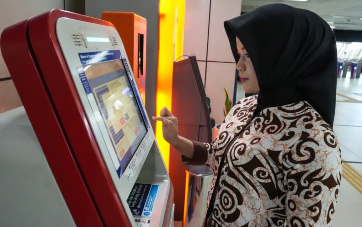 KAI Tambah Vending Machine untuk Isi Ulang KMT
