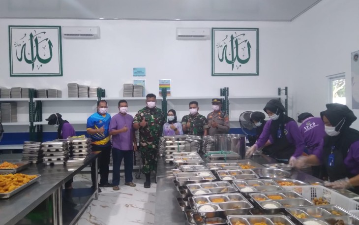 Kasdim 0806/Trenggalek saat Kawal Mutu Program MBG di Dapur SPPG Bamboo For Future
