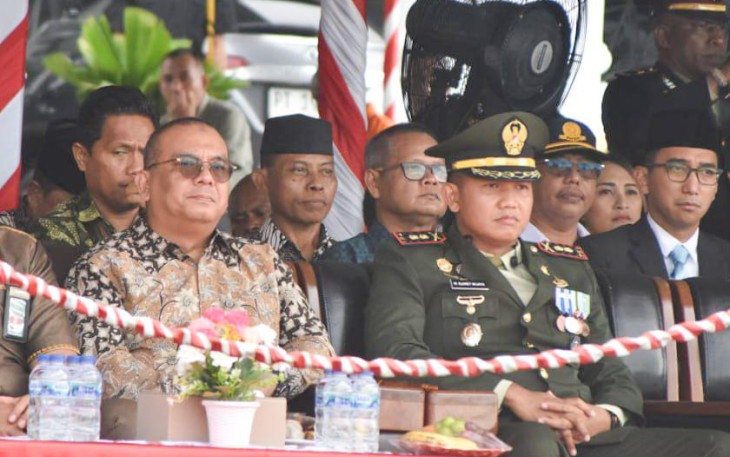 Dandim 1710/Mimika Letkol Inf M. Slamet Wijaya, S.Sos,.M.Han,.M.A saat menghadiri upacara peringatan HUT Bhayangkara Ke-79 Tahun 2025