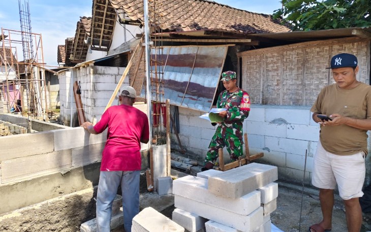 Babinsa Koramil 05/Kwadungan Aktif Dampingi Pembangunan Koperasi Merah Putih di Desa Simo