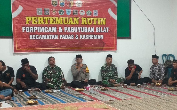 Koramil Padas Bersama Forpimcam Gelar Pertemuan Rutin Dengan Paguyupan Silat