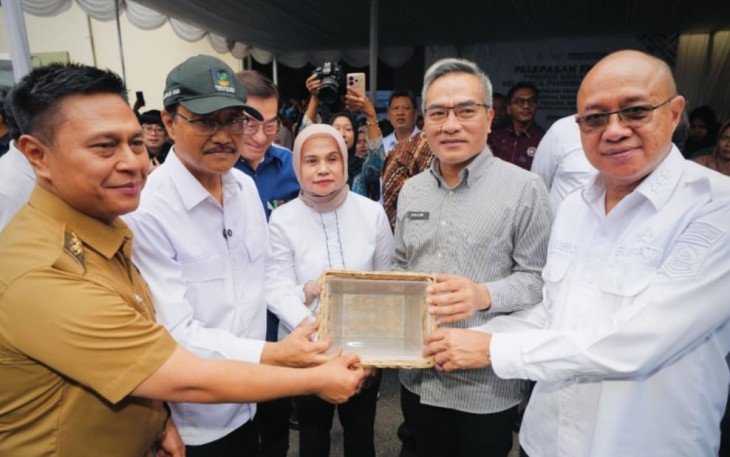 Mensos Saifullah saat Lepas Ekspor 4 Kontainer Kerajinan KPM ke Amerika, Selasa (9/9/2025).