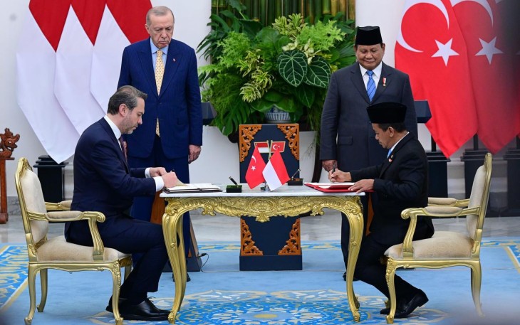 Menteri Bahlil saat Tandatangani Kerja Sama di Sektor Energi dengan Turkiye di Istana Kepresidenan Bogor, Jawa Barat, pada Rabu, 12 Februari 2025