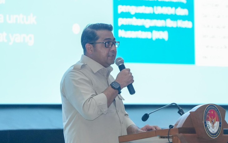 Menteri Ekonomi Kreatif (Ekraf), Teuku Riefky Harsya saat memberikan pembekalan pada Agenda Orientasi Kepemimpinan (Retret Gelombang II) di Institut Pemerintahan Dalam Negeri (IPDN) Jatinangor, Jawa Barat, Selasa, 24 Juni 2025.