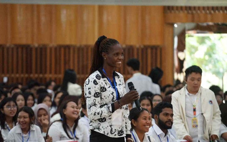 Ntadi Lassim Theodora, mahasiswa baru Prodi Sosiologi Fakultas Ilmu Sosial dan Ilmu Komunikasi (FISKOM) asal Ghana.