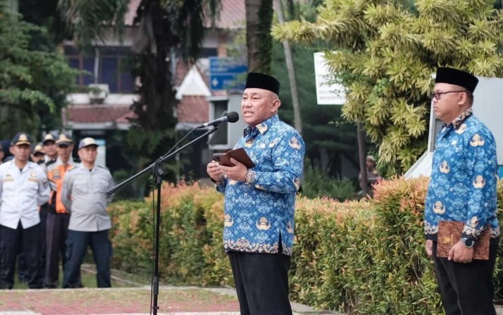 Walikota Depok Mohammad Idris saat memberikan pesan untuk seluruh ASN Pemkot Depok dalam apel terakhir jelang berakhirnya masa jabatannya, Senin (17/2)