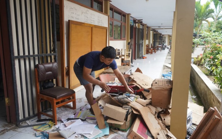 Proses pengosongan BLK Kabupaten Trenggalek, untuk persiapan Sekolah Rakyat.