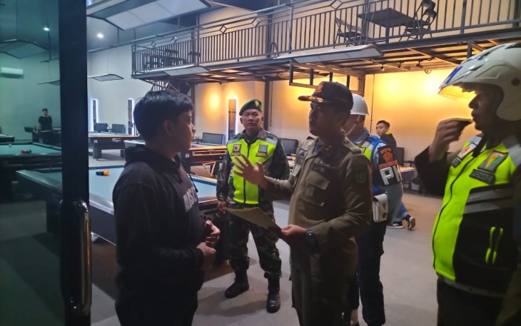 TNI-Polri dan Satpol PP Laksanakan Patroli Bersama di Kota Madiun