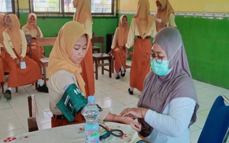 SMPN 2 Kunjang Kediri Gelar Skrining dan Cek Kesehatan Gratis Kepada Siswa