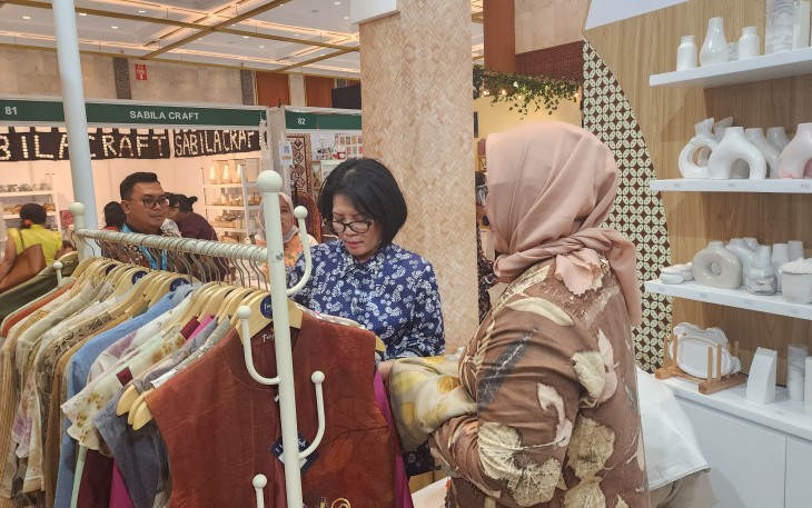 Pameran INACRAFT 2025 kembali menjadi ajang bagi pelaku ekonomi kreatif untuk menunjukkan karya terbaiknya