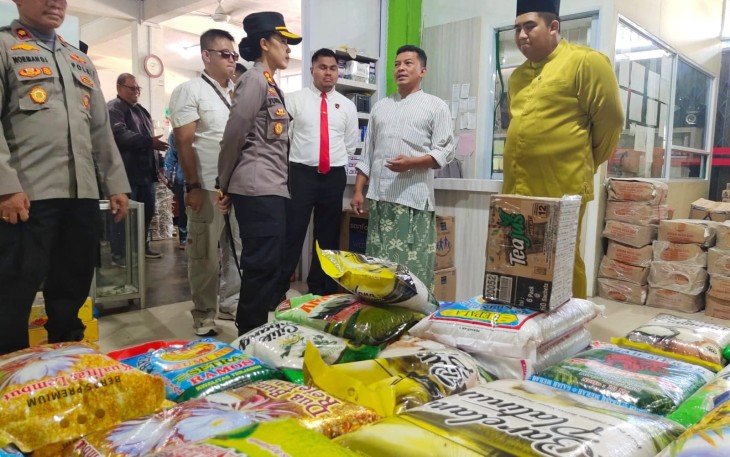 Cek Stabilitas Harga Bupati Bintan Roby Kurniawan Tinjau ke Pasar Tanjung Uban 