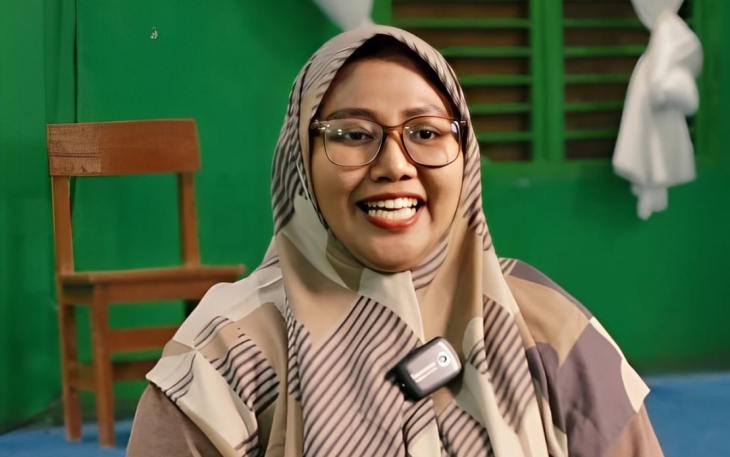 Yulia, Seorang Guru Ekstrakurikuler Tari & Rias SLB BCD Nusantara, Kota Depok, Jawa Barat (Dokpri/Rio Ferdinand)