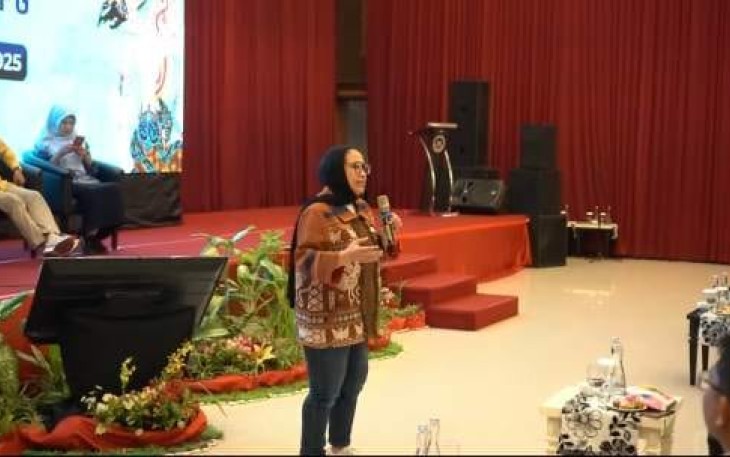 Wakil Kepala Badan Gizi Nasional (BGN) bidang Komunikasi Publik dan Investigasi Nanik Sudaryati Deyang