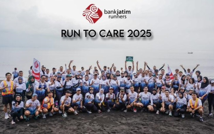 PT Bank Pembangunan Daerah Jawa Timur Tbk (Bank Jatim) melalui komunitas Bank Jatim Runner kembali menyelenggarakan kegiatan Jatimers Run To Care pada hari Minggu (14/12)