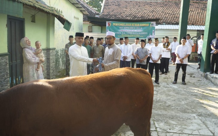 Kodim 0803/Madiun Gelar Salat Idul Adha 1446 H dan Penyembelihan Hewan Kurban