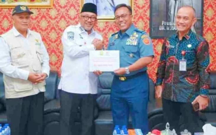 Wali Kota Lis Serahkan Bantuan Bencana Masyarakat Tanjungpinang Lewat Kogabwilhan I