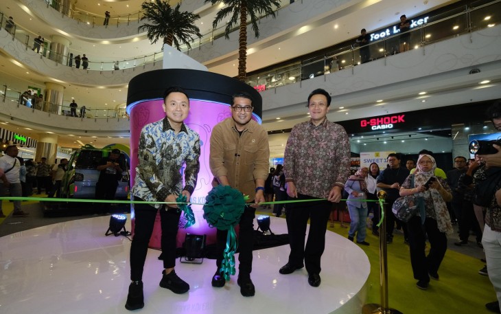 Menteri Ekonomi Kreatif (Menteri Ekraf) Teuku Riefky Harsya mengapresiasi kiprah Sour Sally yang merayakan usia ke-17