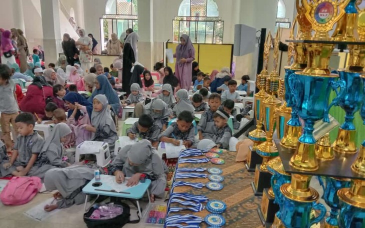 Festival Amal Soleh (FAS) 2025 di Masjid Roudhotul Jannah, Kompleks Dr Tadjuddin Chalid, Jalan Berua Raya, Kota Makassar, Sulawesi Selatan, Minggu (19/1/2025).
