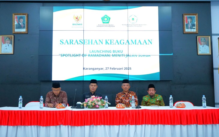 Kemenag Karanganyar Gelar Sarasehan dan Bedah Buku Spotlight of Ramadhan 