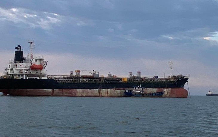 Kapal Niaga di Perairan Batam