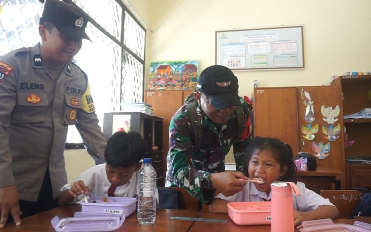 TNI-Polri Hadir Semangati Anak SLB Trenggalek untuk Masa Depan Gemilang