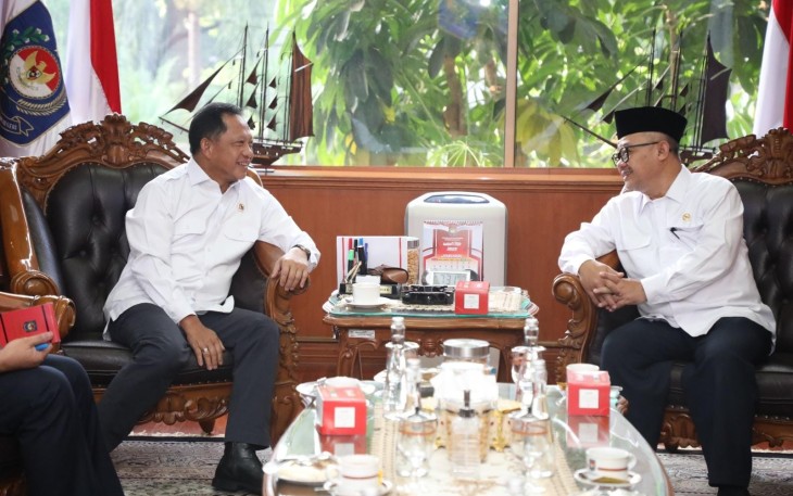 Mendikdasmen, Abdul Mu`ti saat melakukan pertemuan dengan Mendagri Tito Karnavian, untuk membahas anggaran sekolah swasta dan penerapan Sistem Penerimaan Murid Baru (SPMB).