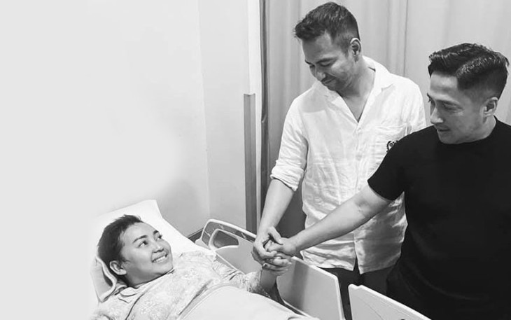 Raffi Ahmad dan Irfan Hakim saat menjenguk Mpok Alpa