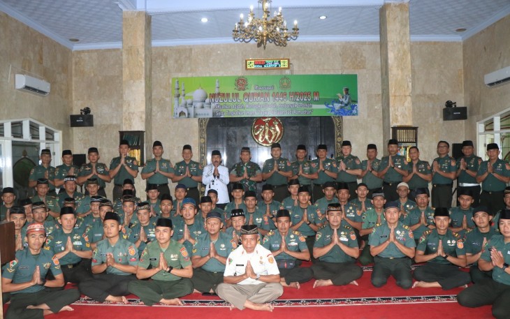Divif 2 Kostrad gelar peringatan Nuzulul Qur’an Tahun 1446 Hijriyah / 2025 Masehi yang diselenggarakan di Masjid Sabilul Huda Madivif 2 Kostrad Singosari, Kab. Malang pada Kamis (20/3/2025)