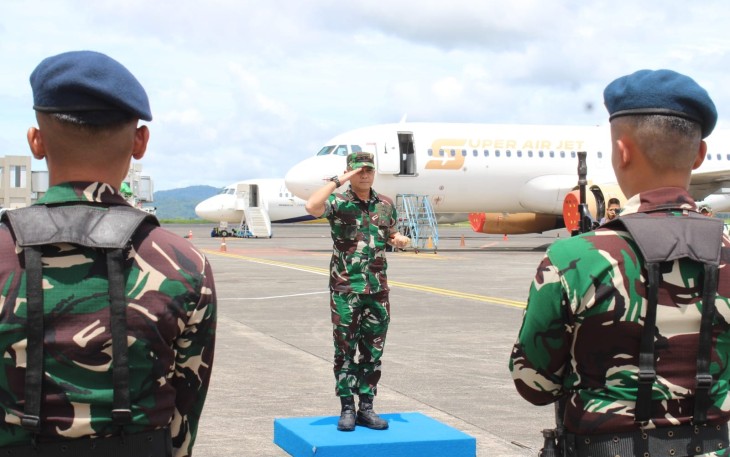 Pangkoops Udara II Tinjau Kesiapan Lanud Sam Ratulangi Manado 