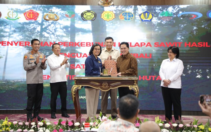 Penyerahan Kawasan Hutan Hasil Penguasaan Kembali oleh Jaksa Agung Kepada Menteri Keuangan dan Menteri BUMN Untuk Dikelola PT Agrinas Palma Nusantara