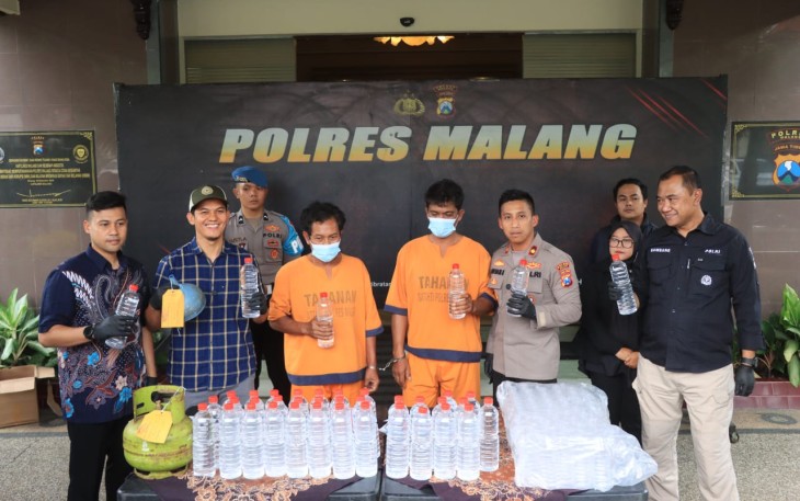 Wakapolres Malang Kompol Bayu Halim Nugroho dalam konferensi pers di Mapolres Malang, Kamis (13/3/2025)