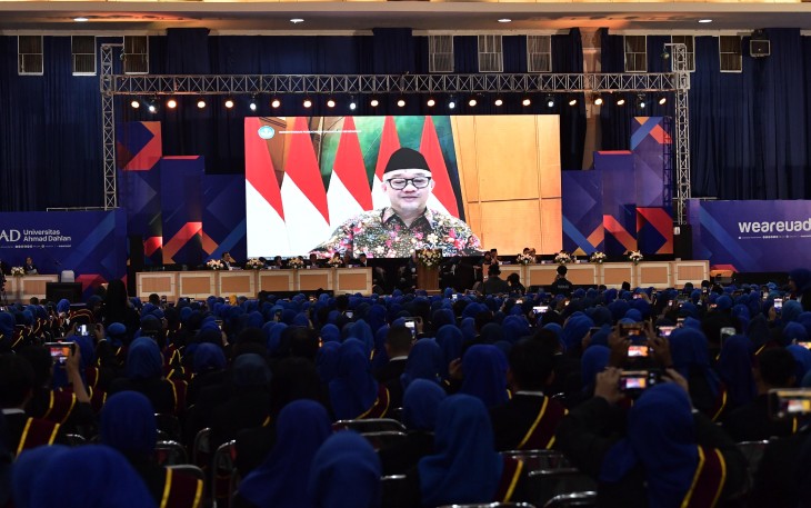 Mendikdasmen, Abdul Mu’ti  Dalam acara Pelepasan Lulusan Pendidikan Profesi Guru (PPG) bagi Guru Tertentu tahun 2024 Universitas Ahmad Dahlan