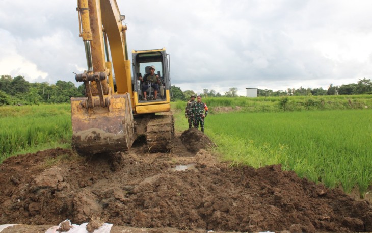 Dansatgas TMMD Ke-123 Kodim 1405/Parepare Tinjau Langsung Pembangunan Jalan 