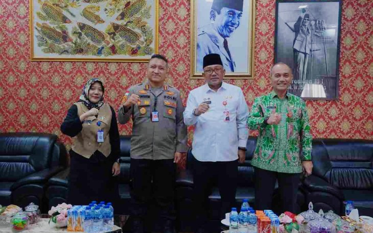 Pemerintah Kota Tanjungpinang menerima kunjungan silaturahmi Kepala Badan Narkotika Nasional Kota (BNN) Kota Tanjungpinang, Kombes Pol. M. Dafi Bastomi, di Ruangan Kantor Wali Kota Tanjungpinang, Kamis (29/1/2026)