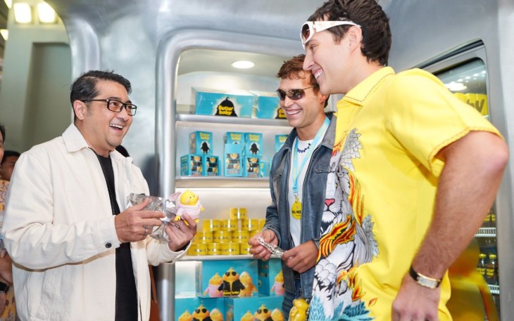 Menteri Ekonomi Kreatif, Teuku Riefky Harsya, meresmikan dan meninjau langsung Instalasi dan Creative Store Butter Baby di Terminal 3 Bandara Internasional Soekarno Hatta, Tangerang, Jumat (19/6/2026).