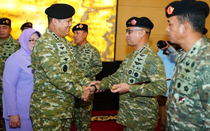 Irjen TNI saat Pimpin Laporan Korps Kenaikan Pangkat 105 Pati TNI