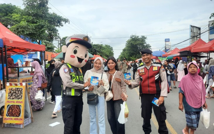 Polres Situbondo Sampaikan Pesan Kamseltibcarlantas di CFD