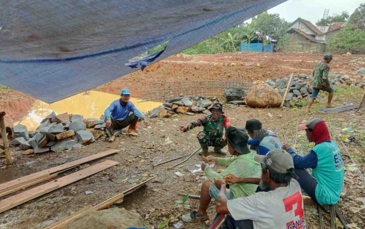 Pantau progres pembangunan KDKMP wilayah desa binaan 