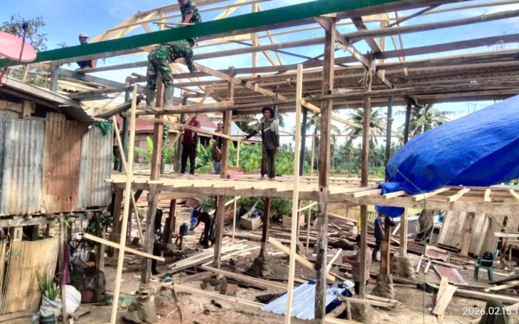 Pembangunan RTLH di lokasi TMMD Kodim Soppeng 