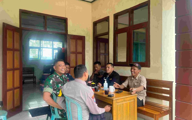 Komsos bersama warga desa binaan