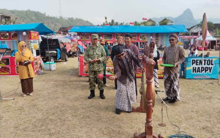 Pembukaan Expo Bazar UMKM se-Kecamatan Kampak, Kabupaten Trenggalek